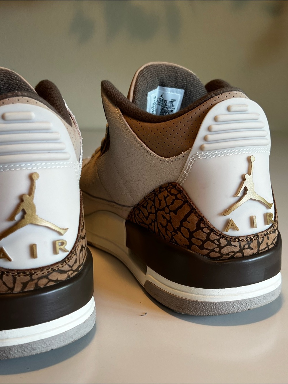 Air Jordan 3 Jordan - Brown/Metallic Gold
